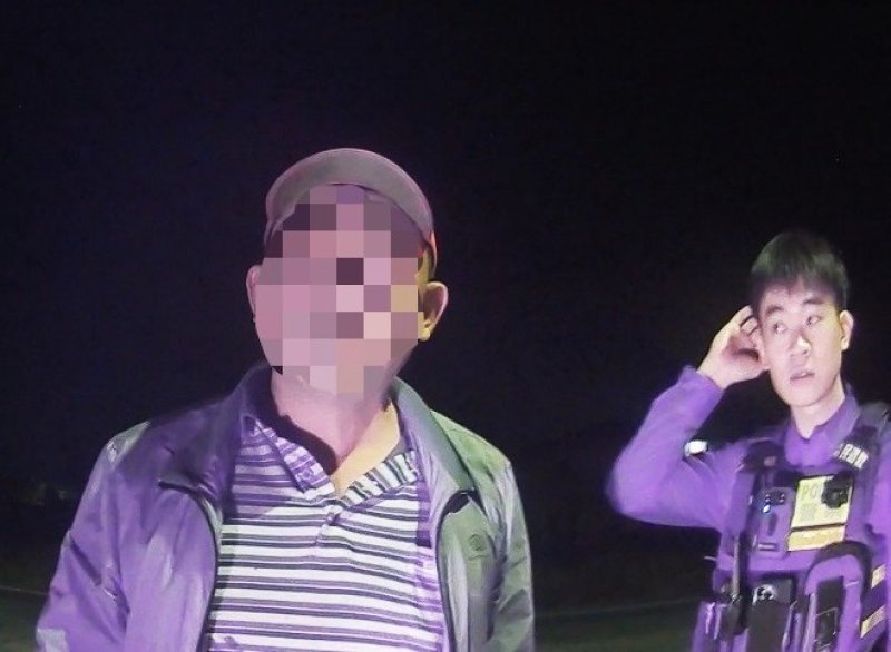 漾新聞|警攔查未開大燈車確保行車安全