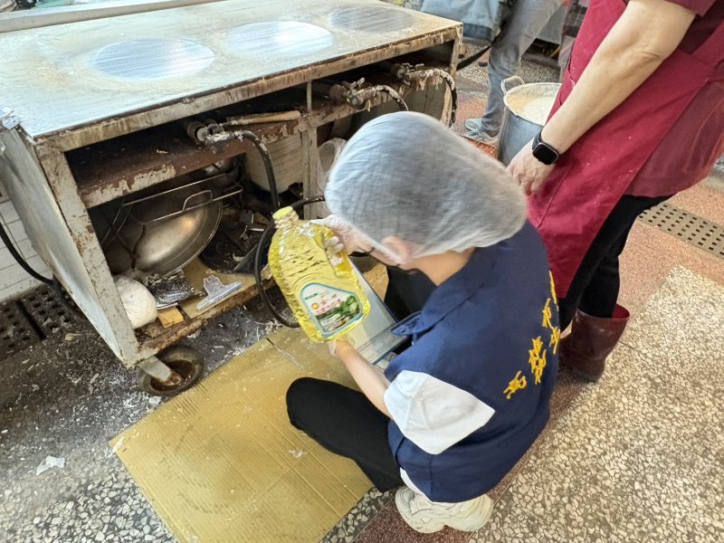 春捲食安案擴大67人就醫 攤商未投保責任險恐影響理賠