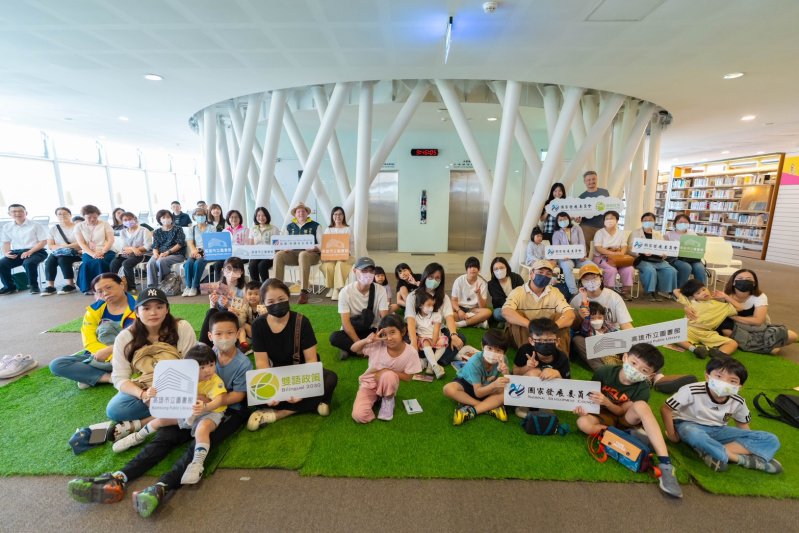 漾新聞| 高市圖攜手AIT辦美國250巡迴展 跨文化閱讀啟航