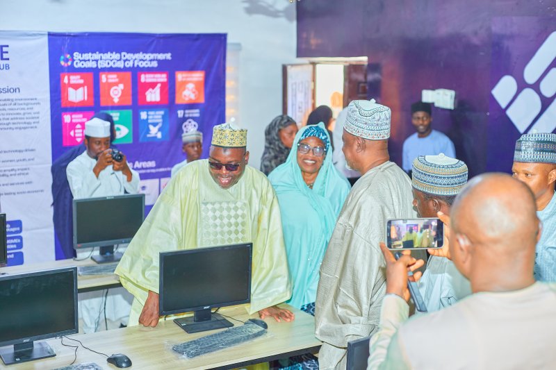 漾新聞|黃柏霖行善天下 智慧光明燈跨越萬里助奈國青年翻轉人生