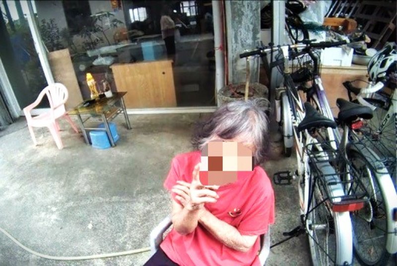 漾新聞|警即時協助迷途老嫗平安返家