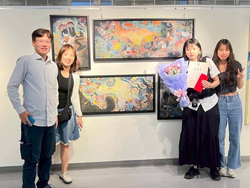 漾新聞｜恍恍如初進駐高雄文化中心50件作品映照創作起點