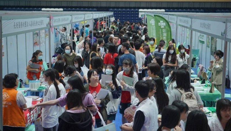 漾新聞｜百家企業搶才 樹人醫專就博會釋出2900職缺