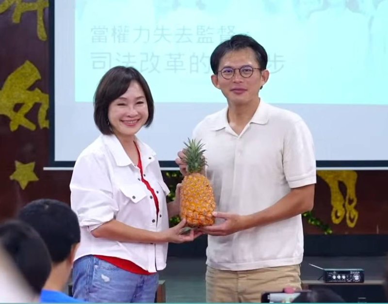 漾新聞｜黃國昌高雄談司法與民主　柯志恩籲監督權力守多元價值