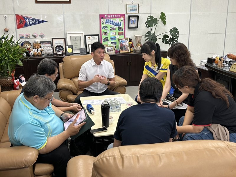 漾新聞｜高雄改革校事會議挺教師　法律後援上路打造安心校園