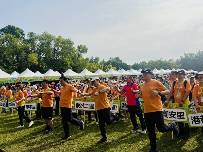 漾新聞|長庚50健走同樂會登場　近3000人衛武營健康同行