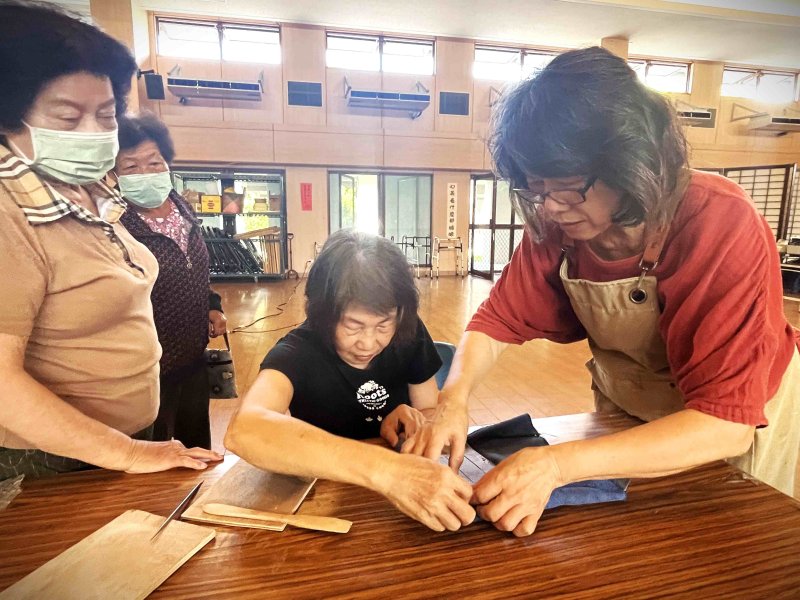 漾新聞|劉宗芬油畫暨紙漿雕塑個展