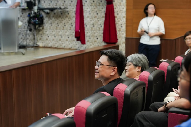 賴瑞隆拋青年自治條例　公共參與預算承諾翻倍