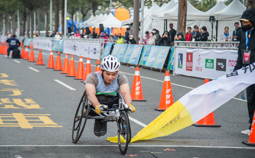 競速輪椅組由溫吉成奪冠