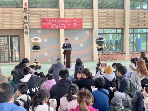 漾新聞|鳳山國小500親師生攜手外師用英語探索鳳山 感受社區認同的精彩