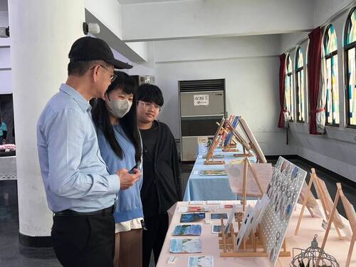 華遠職涯探索作品展讓弱勢生的創作能量被看見