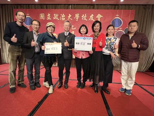 漾新聞|聽到母校的呼喚！雄女校友會長郭淑靜排除萬難出席政大校友會