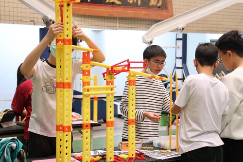 漾新聞|科技積木創意競賽中正高中開戰 166名學子拚創意拚速度