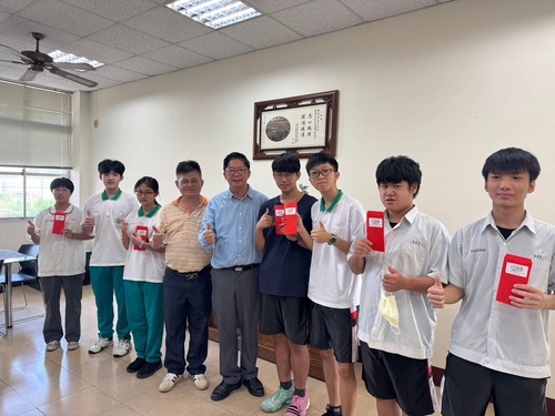 漾新聞 | 仁武高中學測表現亮眼 社區高中競爭力大躍進