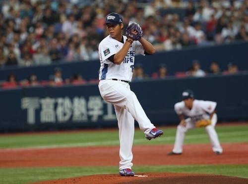 職棒球星倪福德龍舟初體驗，小試身手