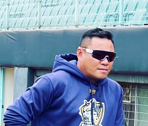 鐵捕鄭達鴻改拿起龍舟船槳，將在端午節下船同樂