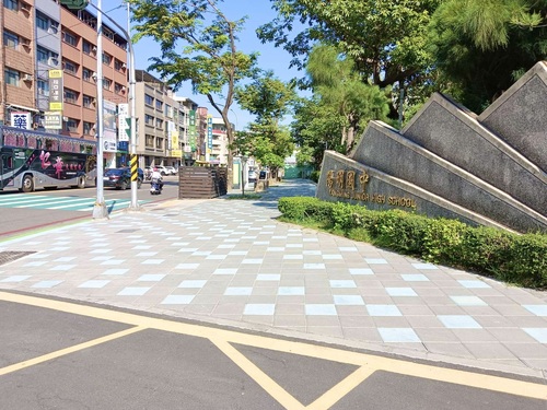 漾新聞|跳格綠帶成亮點！陽明國中打造友善通學道