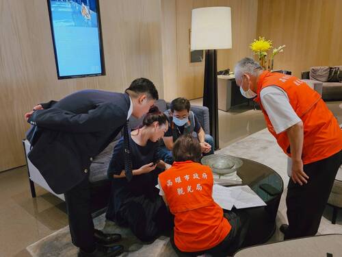 漾新聞|BLACKPINK高雄開唱掀搶房潮　市府出手稽查擋哄抬