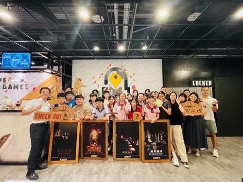 漾新聞|要闖關找到畢業證書才能畢業！ 興仁國中密室逃脫畢業禮超有梗！