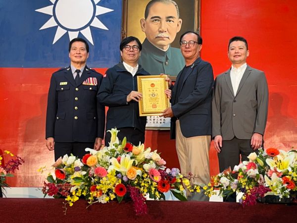 漾新聞｜警察節放假首年！曾俊傑感謝波麗士守護城市