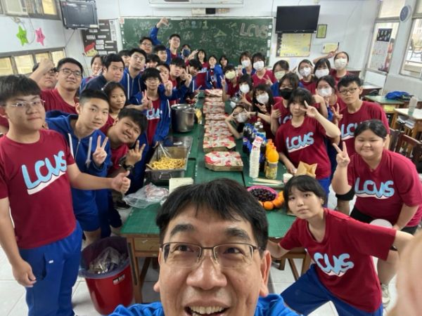 漾新聞｜用投資翻轉命運！立志孫誌成師帶學生玩股票賺進學費85%拚進國立科大