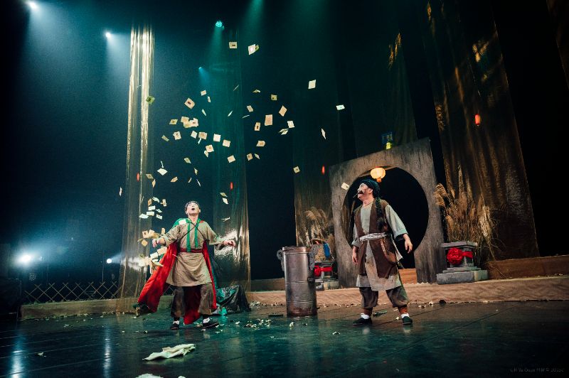 臺北海鷗劇場帶來融合歷史深度與當代表現的《國姓之鬼》，以實驗性手法揭開整體策展視野的多元樣貌。(攝影／林育全）