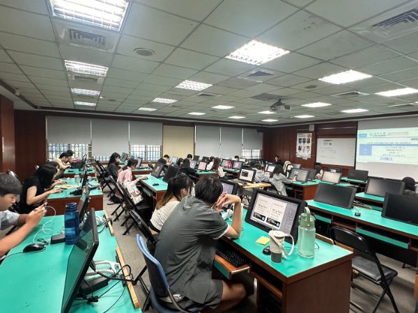 漾新聞|搶攻數位職場優勢 高市青年局推「新媒體行銷管理師」證照早鳥開跑