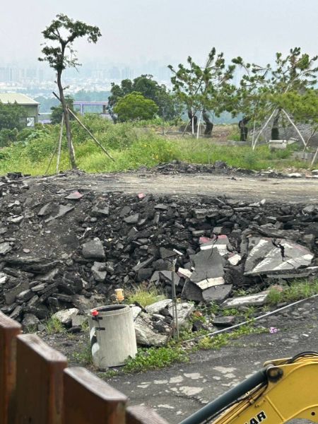 漾新聞|高雄大坪頂保護區慘變「大禿頂」柯志恩抨擊市府縱容「先違法再補票」