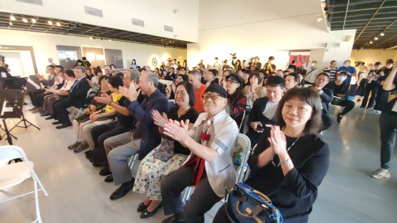 高科大重磅策展的《反轉世界:福田繁雄的視覺幻象典藏展》，設計界共襄盛舉。