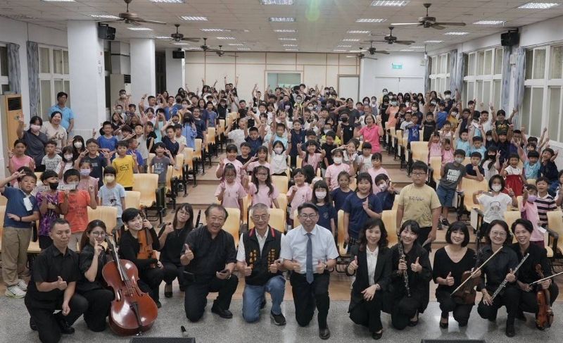 一張音樂票打開世界 永安國小把交響樂帶進童年記憶。