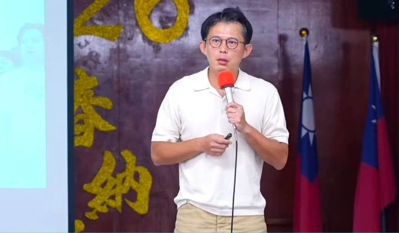 20260524黃國昌柯志恩高雄合體2.jpg 20260524黃國昌柯志恩高雄合體2.jpg