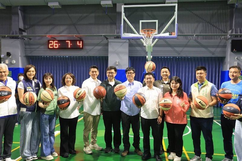 漾新聞｜楠仔坑運動中心開幕　陳其邁喊運動建設拚六都第一