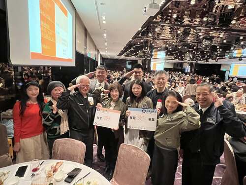 漾新聞|政大校友會原會長鄭丁旺續任 新春聯誼連繫校友情誼