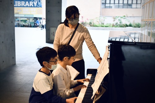 漾新聞 | 高醫大春天音樂會 企業捐琴共築藝文校園