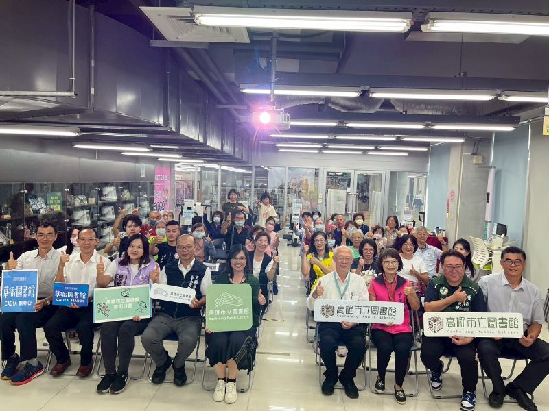 漾新聞|圖書館變身健身房！草衙分館銀髮俱樂部啟用